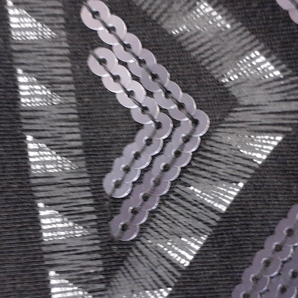 EXPRESS SKIRT - Picture 3 of 6